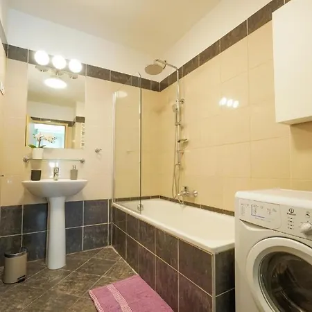 Jasmin At Gozsdu With Free Garage Budapeşte