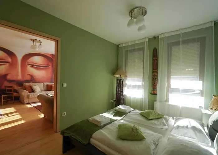 Jasmin At Gozsdu With Free Garage