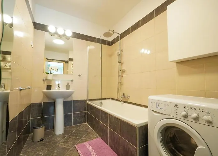 Jasmin At Gozsdu With Free Garage Budapeşte