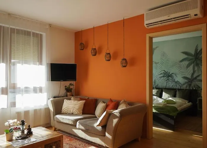 Jasmin At Gozsdu With Free Garage Daire